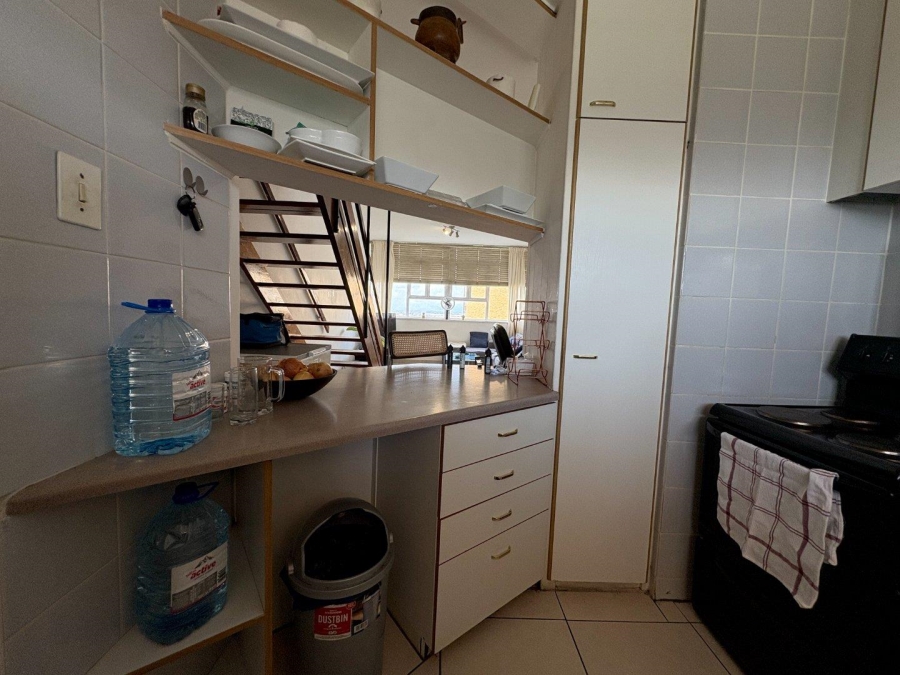 2 Bedroom Property for Sale in Loevenstein Western Cape